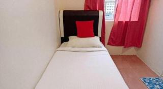 The Hotel Tudor Inn - 1