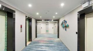 7 Days Premium Zhuhai Gongbei Light Railway Branch - 7