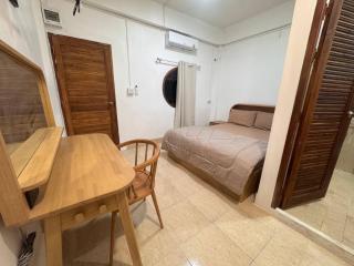 D6 Apartment at the Pier 4 of 6 - 2