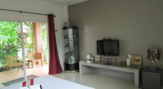 The Park Drive-Thru Check-In Resort - 5