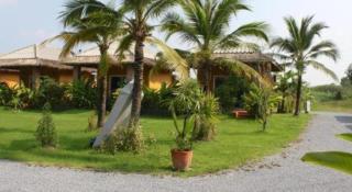 The Park Drive-Thru Check-In Resort - 3