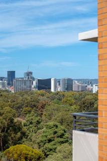 Premium top-floor apartment with stunning views - 8