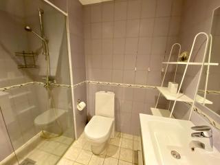 City Heart Residence with a Sunny Rooftop Terrace - 3