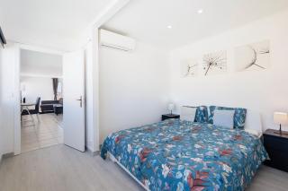 Let the sun come in - walking to the beach by Algarve Dream Holidays - Albufeira - 0