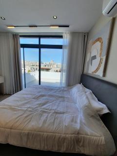 Stylish Rooftop Retreat with Huge Private Terrace - 2