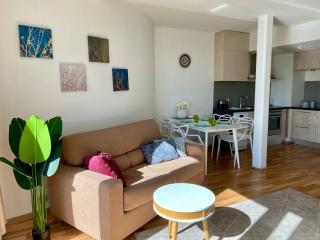 City Heart Residence with a Sunny Rooftop Terrace - 7