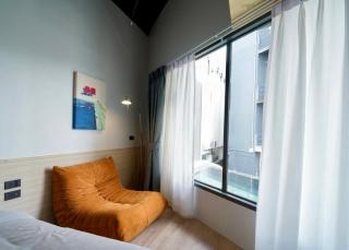 Kozy Deluxe Room 1BR Cozy Living - 2