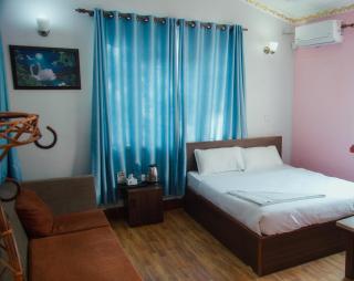 555 Home Stay and Restaurant - 1