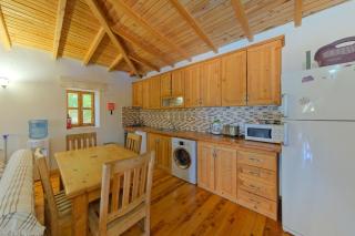 Havuzu Korunaklı Jakuzili Villa - 1