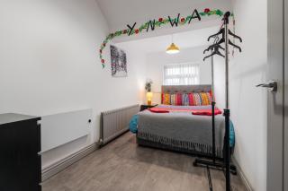 Anfield Apartments - 4