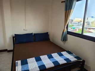 Doctor Thanut Hostel - 4