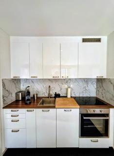 Panorama View, Balcony, 6min Walk to Lift, Modern - 3