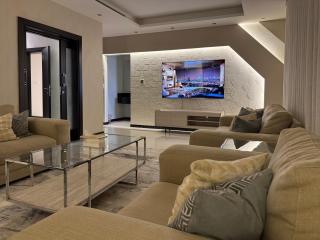 Three Bedrooms Apartment شقة ثلاث غرف نوم - 9