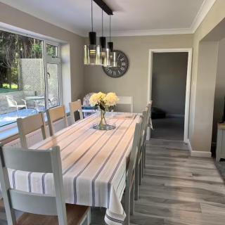 5 Bedroom Family House Nr Sandbanks 10-12 guests - 2
