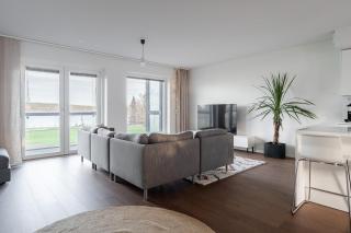 110m2, Lake view, free parking hall,sauna, AC - 0