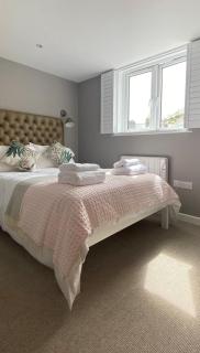 The Old Stables - 1 Bed Apartment - Town Centre - Parking Permit - 3