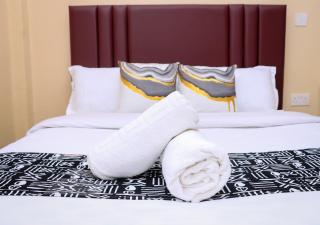 Gee Homes and Stays - 6