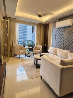 2 Bedroom Apartment with Direct Centaurus View - Central Islamabad - 8