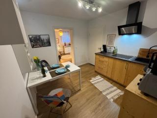 Schöne Wohnung mit eigenem Eingang Souterrain - 8