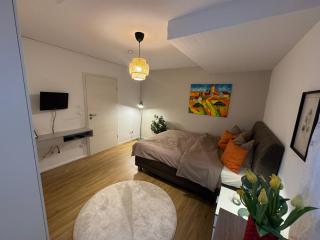 Schöne Wohnung mit eigenem Eingang Souterrain - 7
