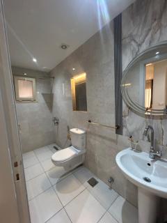 Lotus hotel in downtown - 9