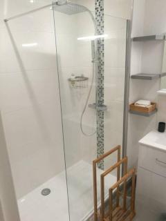 T4 3 Chambres Ideal pour familles et groupes Face du Stade de France Canal et toutes commodités - 4