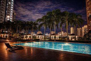 1 BR Boni LIGHT Condo WIFI Netflix Pool Balcony - 9