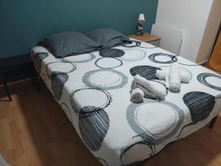 Appartement pres du centre et de la gare avec salon et chambre - 2