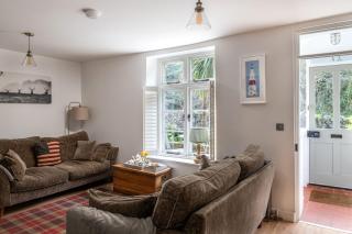 A lovely 3 bed Riverside cottage in Lynmouth - 8