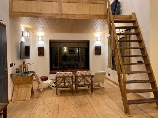 Firdaus at Theog - Luxurious 4 Bedroom Mountain View Villa - 3