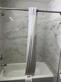 Microtel Inn & Suites by Wyndham Ardmore - 8