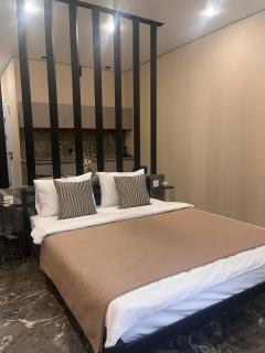 Arcadia Cozy Studio - Modern - 0