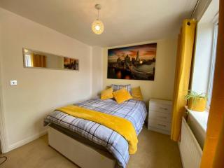 Room Close to Hospital, County Hall & St Lukes Col - 2