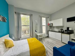 The Little Guest House - 6