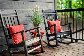 Romantic 1BR Cabin in Broken Bow HotTub, FirePit - 5