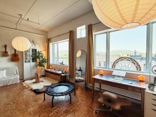 Feng Shui Loft in Mile End on Mount Royal - 9