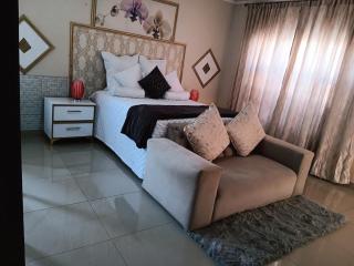 Bright's Exclusive Family Villa - 1