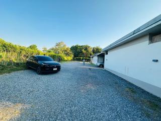 Coco City Jacuzzi 1-Airport City Access - 9