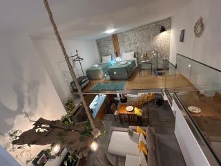 Cane’s Family Guest House - 2