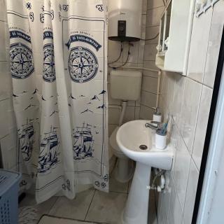 Family Home in Good Neighborhood - 1