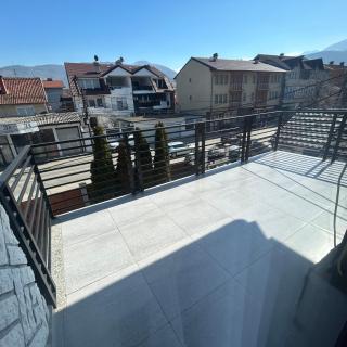 Family Home in Good Neighborhood - 4