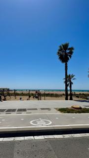 Cozy three-bedroom apartment by the beach - 5