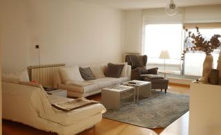 Light-filled modern flat with spacious terrace - 8