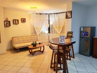 Adel 3 Avola Larco, cerca de todo - 1