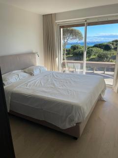 Seafront design duplex - 2