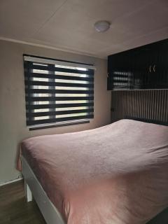 Houten Chalet nabij Beekse Bergen - 8