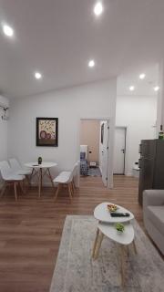 Near Airport Cozy Stay - 7