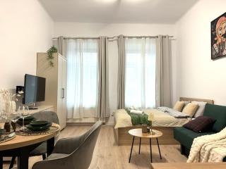 Comfy Apartment next to Main Station Old Town - 5