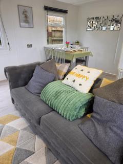 Featheredge Lodge - 4