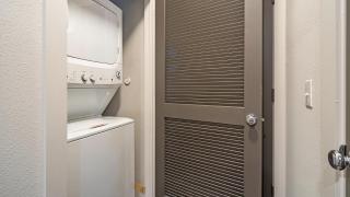 Landing Incredible 1BD in Medical Center - 2